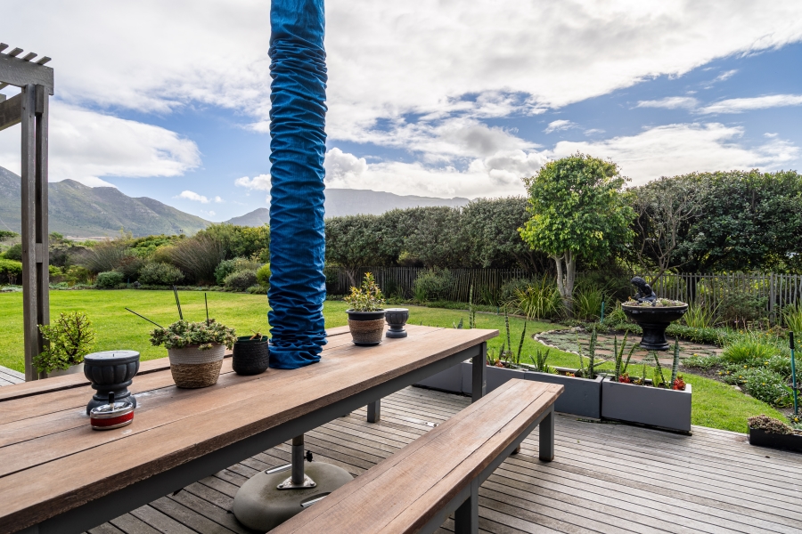 To Let 3 Bedroom Property for Rent in Lake Michelle Western Cape